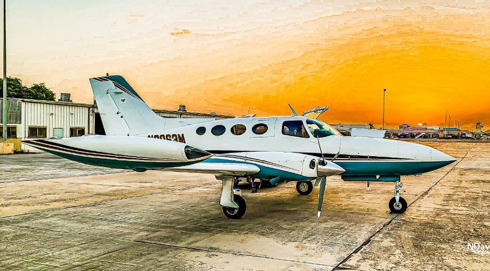 Air Chart Taxi Service airplane: Sea Flight VI